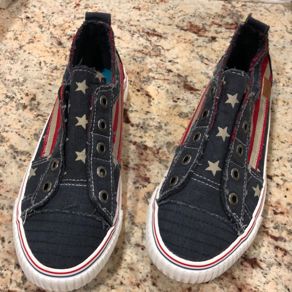 Blowfish Patriotic Laceless Slip On Sneakers Sz 9